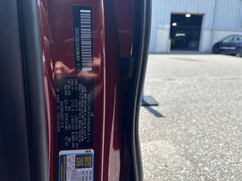 Used 2026 Kia Carnival FWD image 32