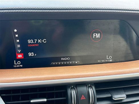 Used 2019 Alfa Romeo Stelvio Ti Lusso w/ Quick Order Package 22X Lusso image 15