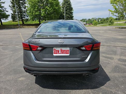 Used 2025 Nissan Altima 2.5 SL AWD/4WD image 5