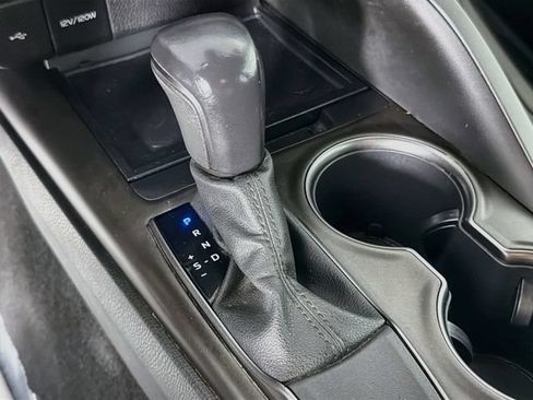 Used 2021 Toyota Camry SE FWD image 16