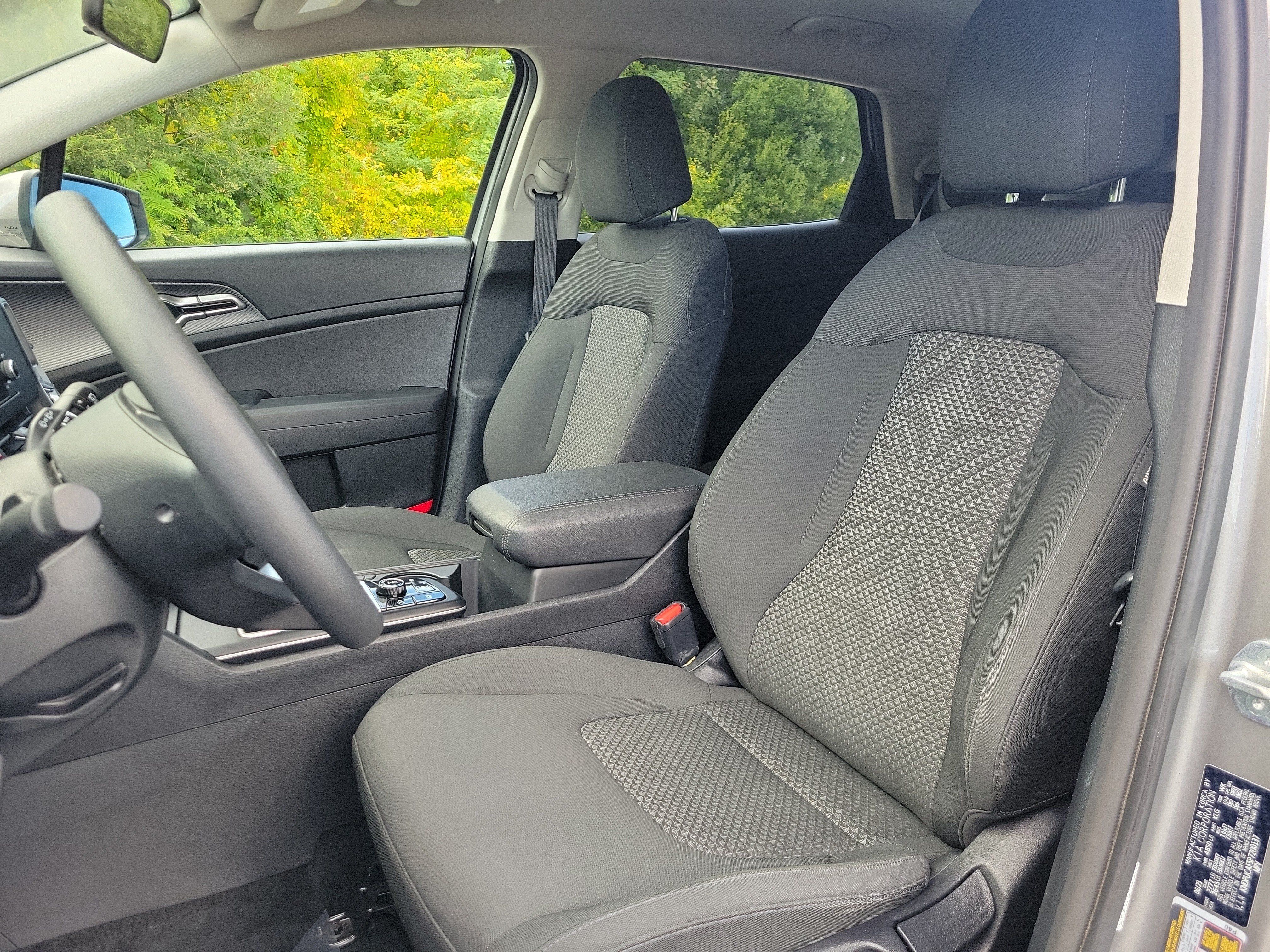 Used 2023 Kia Sportage LX AWD/4WD image 14