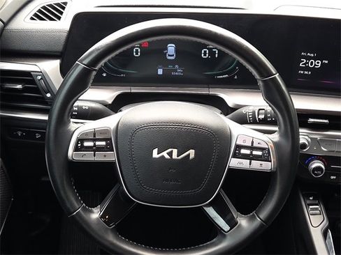 Used 2023 Kia Telluride S image 13