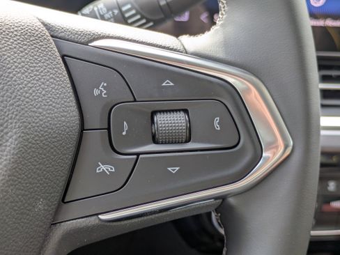 New 2026 Chevrolet Trax ACTIV w/ Sunroof Package image 17