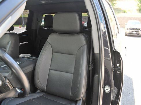 Used 2022 Chevrolet Silverado 1500 LTZ w/ Technology Package AWD/4WD image 17