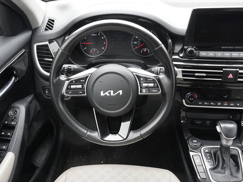 Used 2023 Kia Seltos EX AWD/4WD image 39