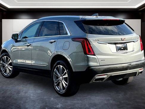 Certified 2024 Cadillac XT5 Premium Luxury w/ LPO, Floor Liner Package AWD/4WD image 4