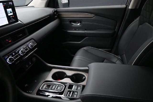 New 2026 Honda Pilot Elite image 14