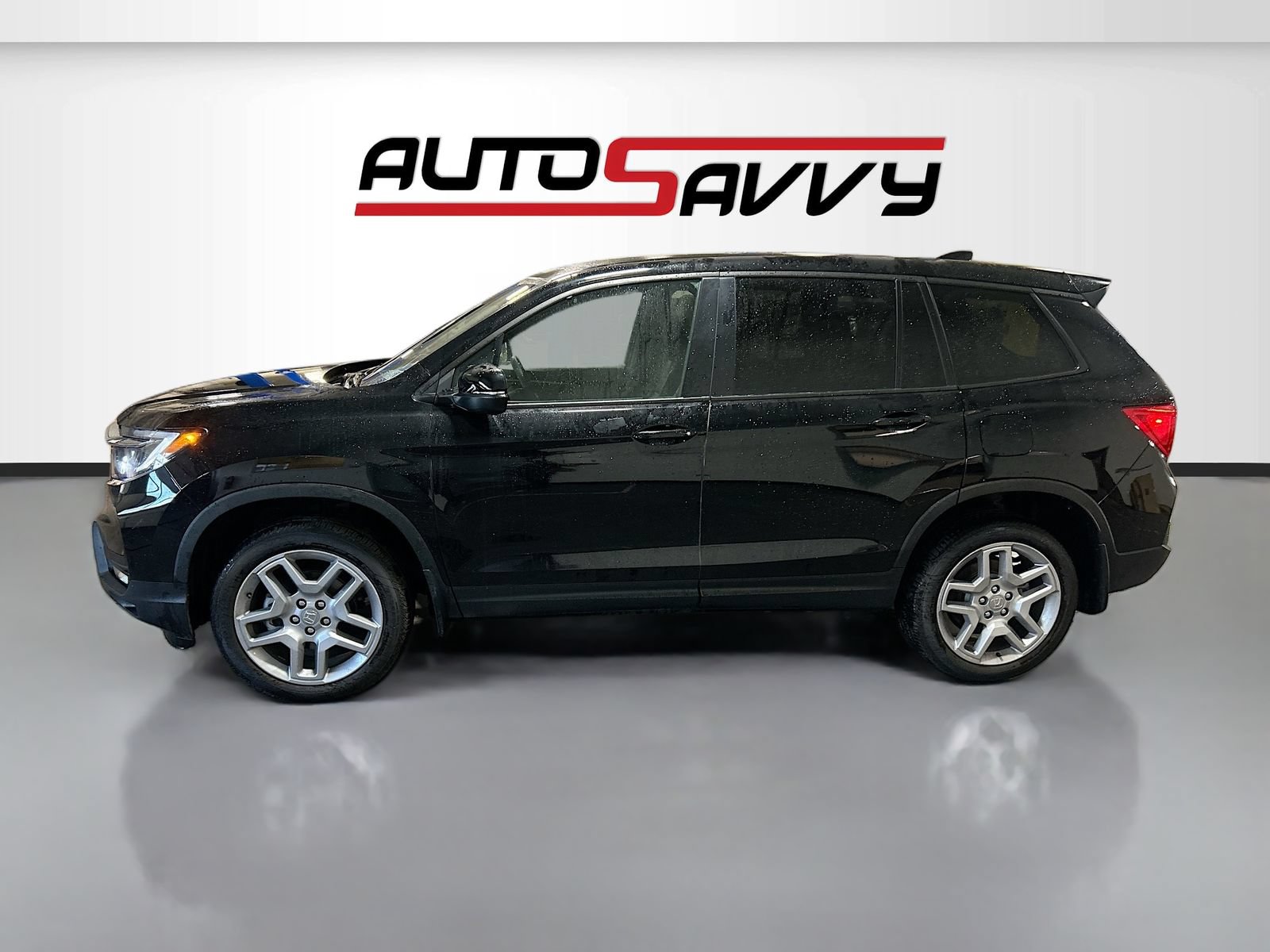 Used 2025 Honda Passport EX-L image 4