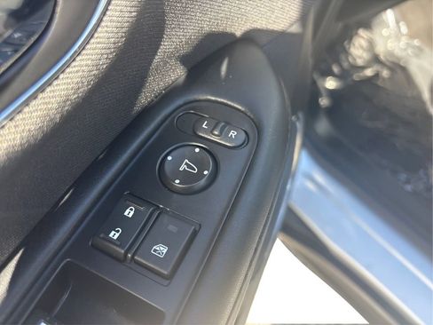 Used 2022 Honda HR-V EX image 42