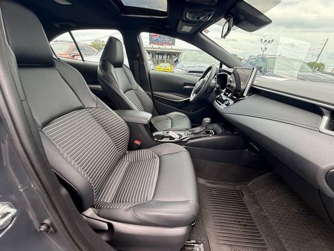 Used 2024 Toyota Corolla XSE FWD image 24