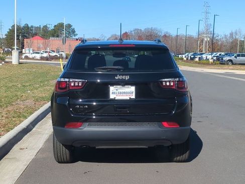 New 2026 Jeep Compass Latitude AWD/4WD image 12
