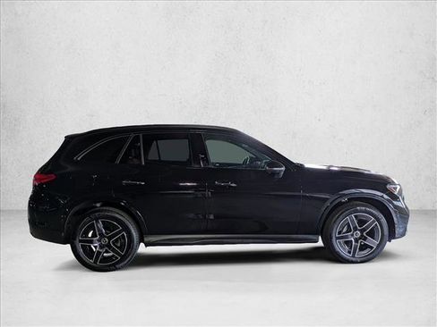 New 2025 Mercedes-Benz GLC 300 4MATIC image 4