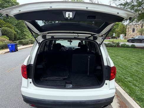 Used 2018 Honda Pilot LX image 19