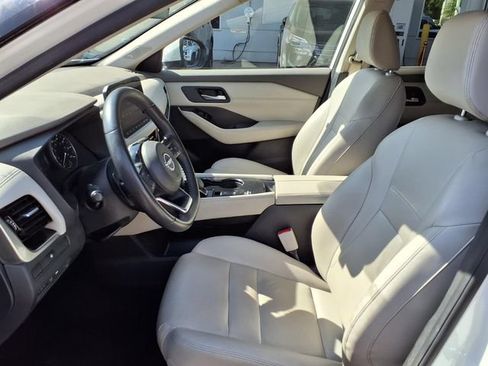 Used 2023 Nissan Rogue SL w/ SL Premium Package FWD image 14
