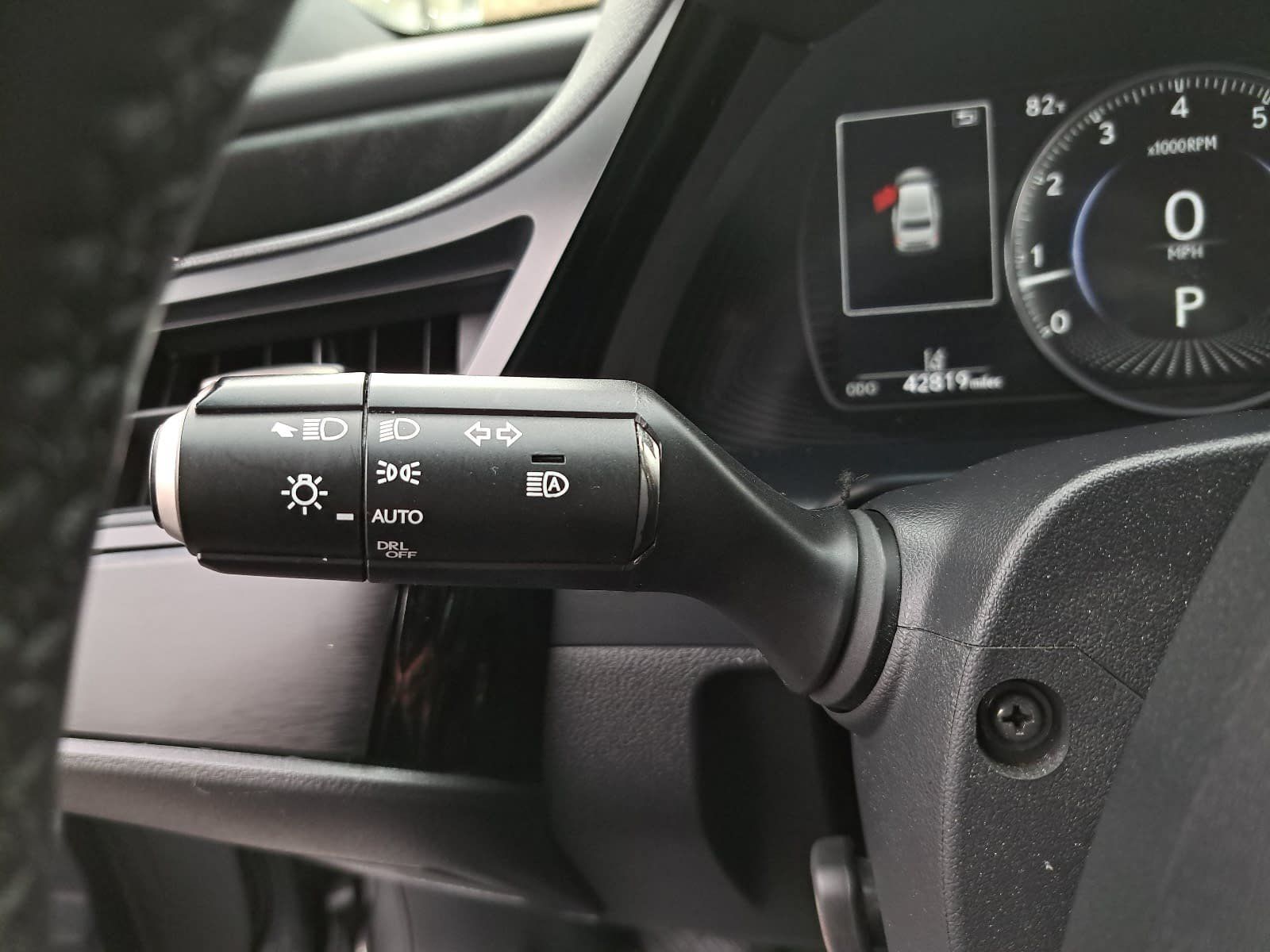 Used 2023 Lexus ES 350 w/ Premium Package FWD image 27