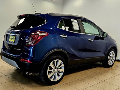 Used 2020 Buick Encore Preferred image 3