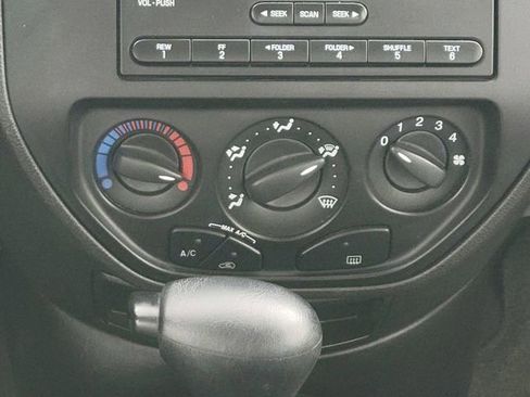 Used 2007 Ford Focus S image 22