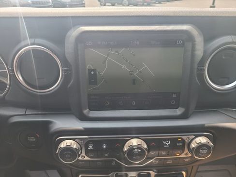 Used 2021 Jeep Wrangler Unlimited Sahara w/ Cold Weather Group AWD/4WD image 12
