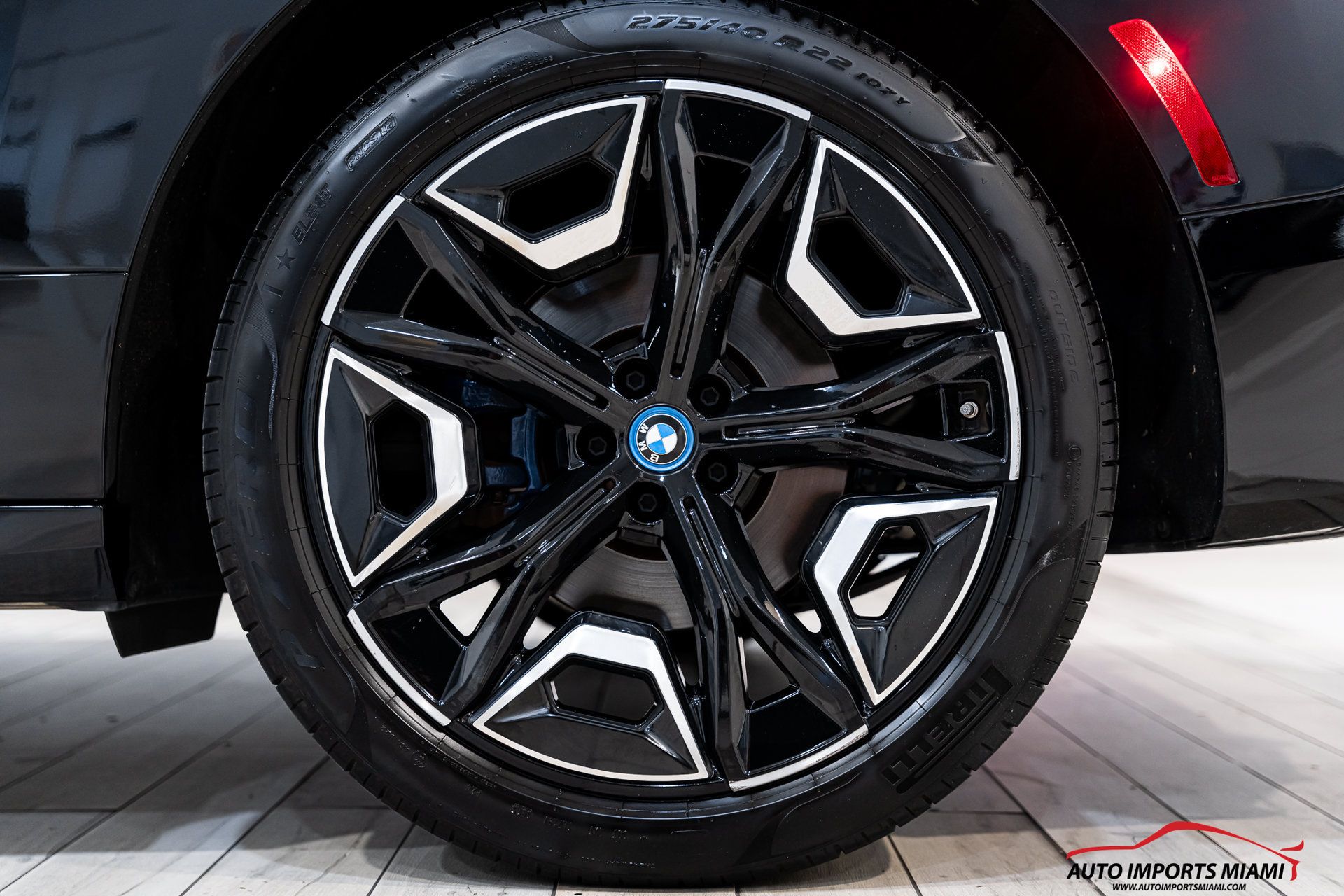Used 2024 BMW iX xDrive50 w/ Sport Package AWD/4WD image 81