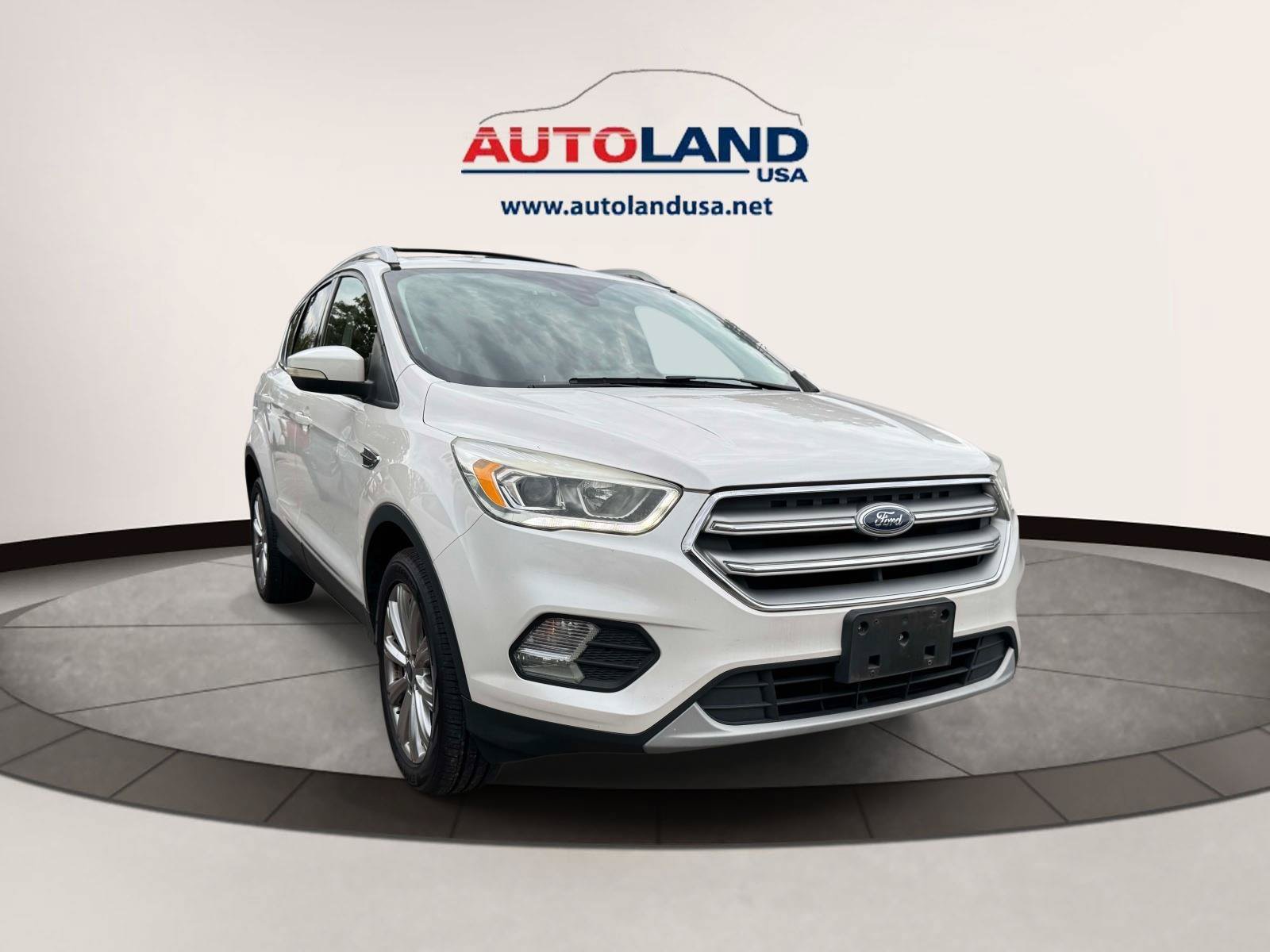 Used 2017 Ford Escape Titanium AWD/4WD image 2