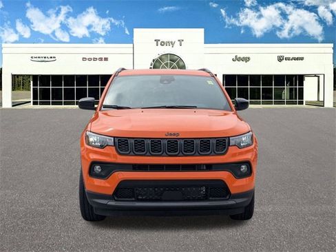 New 2026 Jeep Compass Latitude image 2