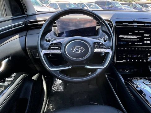 Certified 2023 Hyundai Tucson Limited AWD/4WD image 7
