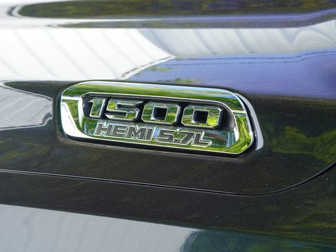 Used 2020 RAM 1500 Big Horn AWD/4WD image 11