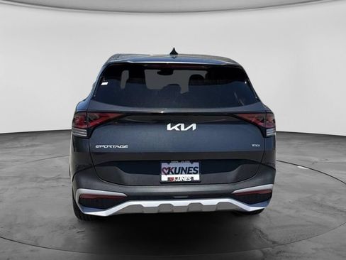 Used 2024 Kia Sportage LX AWD/4WD image 9