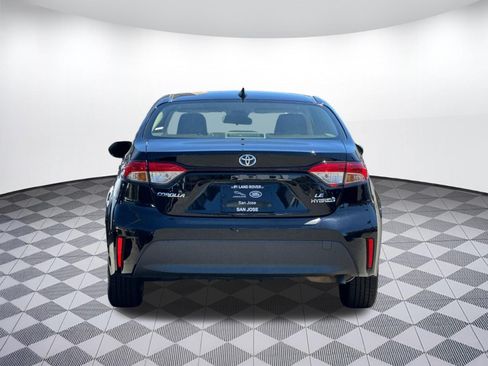 Used 2023 Toyota Corolla LE w/ Carpet Mat Package (TMS) FWD image 9