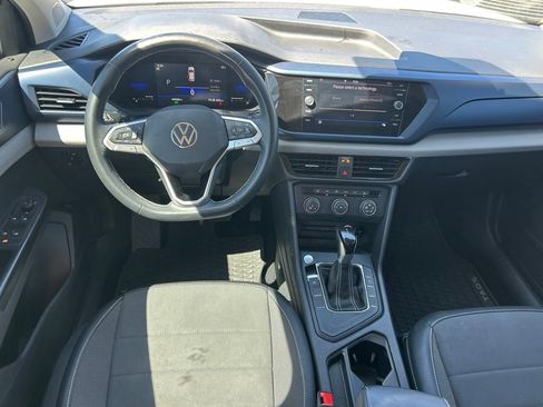 Used 2022 Volkswagen Taos SE FWD image 15