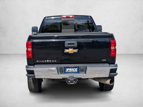 Used 2015 Chevrolet Silverado 2500 LTZ image 6
