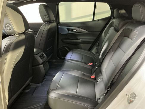 New 2026 Chevrolet Equinox EV LT image 32