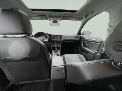 Used 2022 Volkswagen Jetta SE w/ Panoramic Sunroof Package FWD image 15