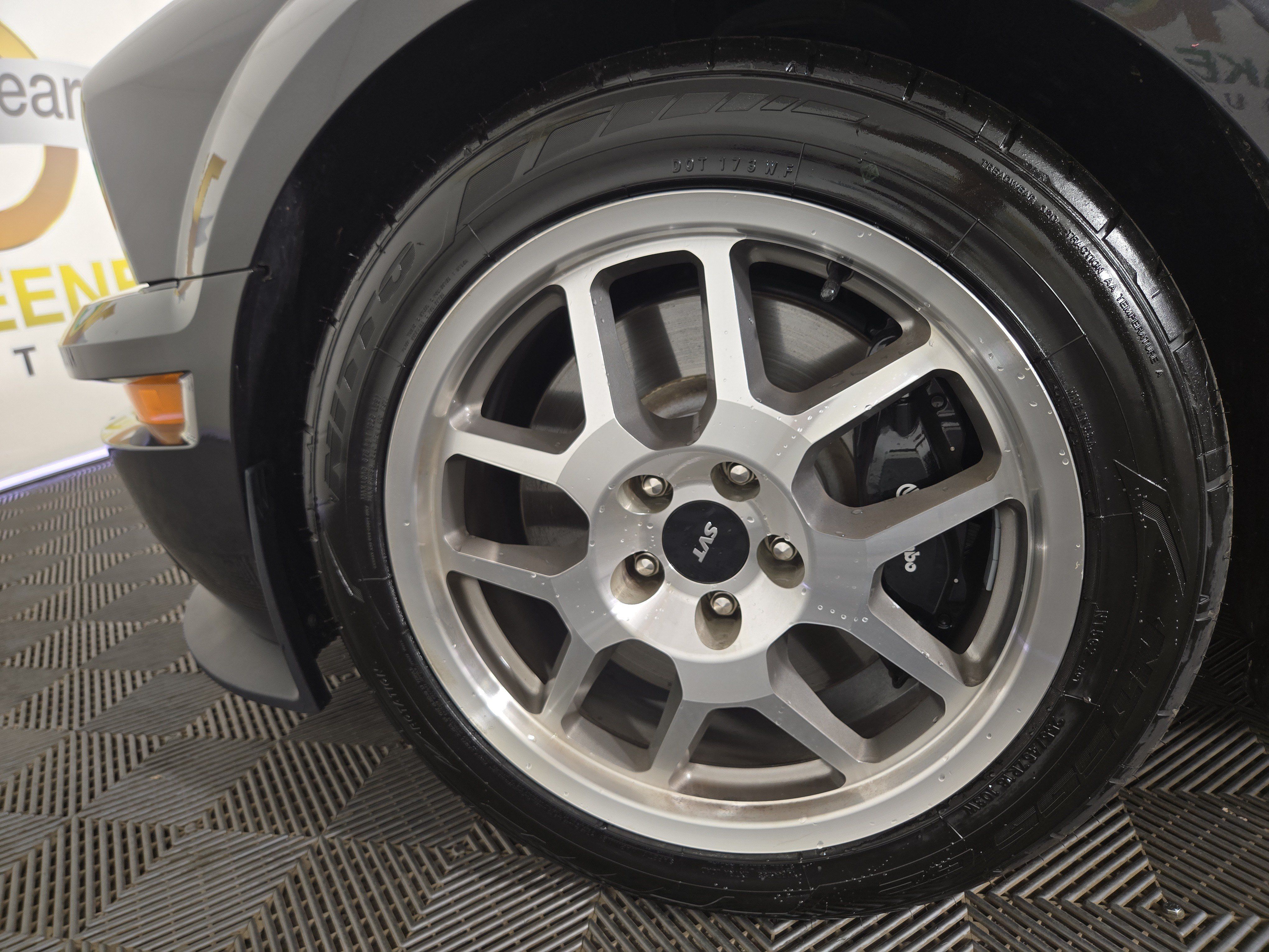 Used 2007 Ford Mustang Shelby GT500 RWD image 31