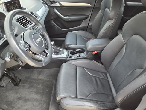 Used 2018 Audi Q3 2.0T Premium w/ Convenience Package FWD image 9