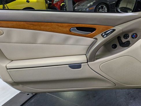 Used 2008 Mercedes-Benz SL 550 image 29