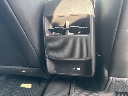 New 2026 Jeep Cherokee Limited AWD/4WD image 13