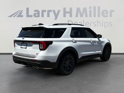 New 2026 Ford Explorer ST w/ Sun And Sound Package AWD/4WD image 5