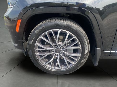 Used 2021 Jeep Grand Cherokee L Summit AWD/4WD image 5