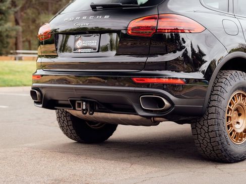 Used 2015 Porsche Cayenne Diesel AWD/4WD image 30
