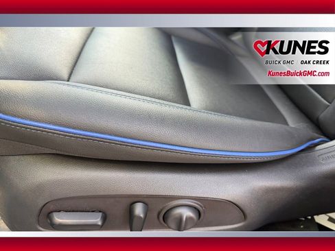 Used 2025 Buick Envista Sport Touring w/ Convenience I Package FWD image 10