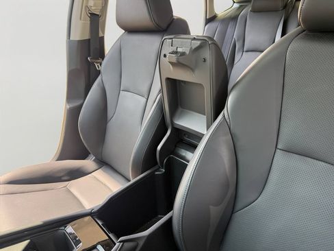 Used 2024 Honda Accord Touring image 19