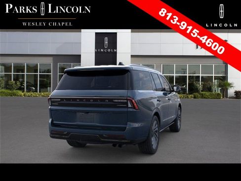New 2026 Lincoln Navigator Reserve image 8