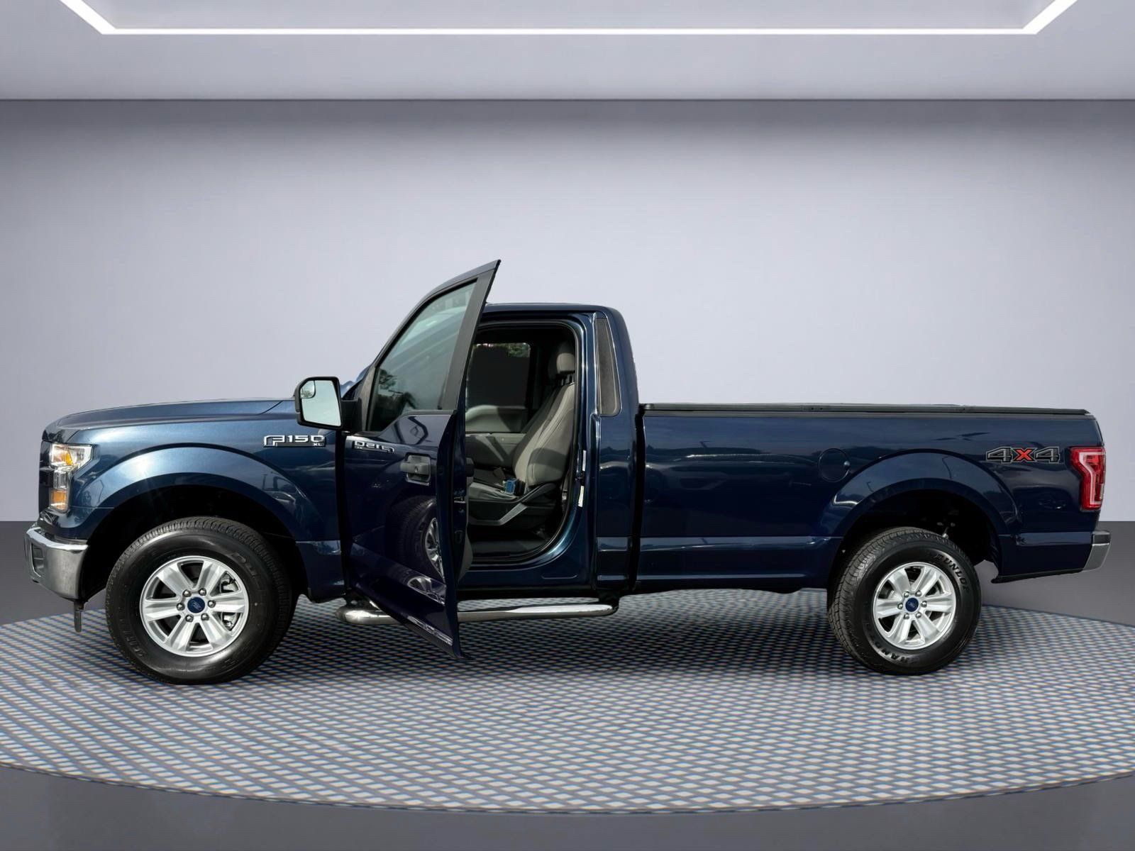 Used 2017 Ford F150 XL w/ Equipment Group 101A Mid AWD/4WD image 16