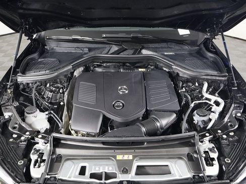 New 2026 Mercedes-Benz GLC 300 image 9