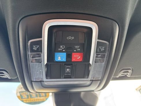 Used 2025 RAM 1500 Big Horn AWD/4WD image 16