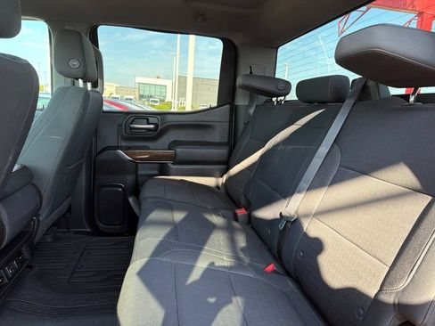 Used 2019 GMC Sierra 1500 SLE w/ SLE Value Package AWD/4WD image 17
