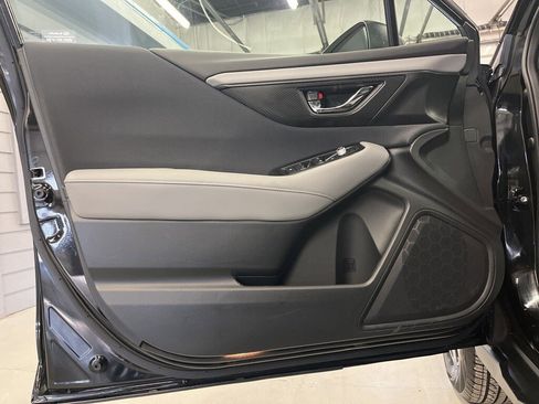 Certified 2025 Subaru Outback Premium w/ Popular Package #1A image 9