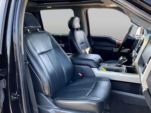 Used 2020 Ford F150 Lariat w/ Equipment Group 502A Luxury AWD/4WD image 9