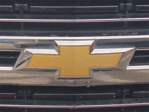 Used 2021 Chevrolet Suburban LT image 31